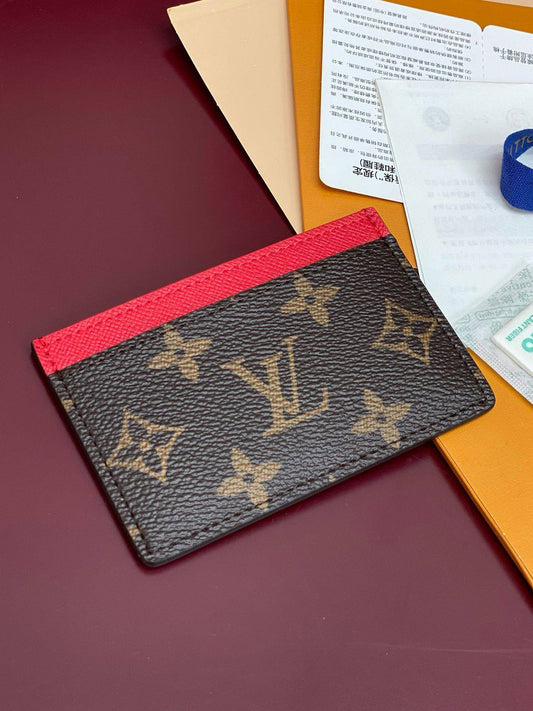💞  *Lv*💞
💞*card holder*💞
210 dhs🪙🌨️

Zain275
♥️♥️♥️