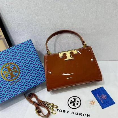 TORY BURCH
 NEW CAME GOOD QUALITY 
WITH BOX 
🎁🎁🎁

90 dhs✅

Zain39
♥️♥️♥️