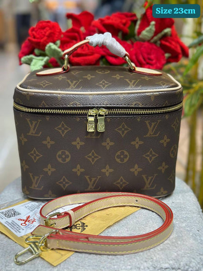 LV
Best quality
With box’s
🎁🎁🎁

23cm 
95 dhs🌺

19cm  
90 dhs🌺

Zain158
♥️♥️♥️