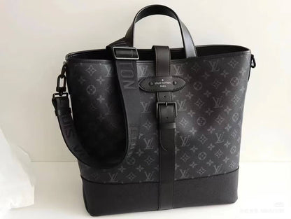 LV
Master🌺🌺
320 dhs✅

Zain10
♥️♥️♥️