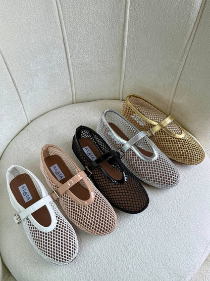 ALAIA 

Super *AAA* *+* Quality 💯

With original packing🎁🎁
SIZE:36and41
Available now
430 dhs🇦🇪🇦🇪

Zain309
♥️♥️♥️