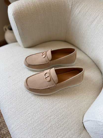 Dior Granville Loafer
*VIP quality*
*size: 40 t0 46*
450 dhs✅

Zain185
♥️♥️♥️