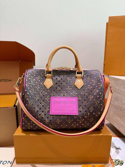 LV - Chanel
For Price 👇 WhatsApp✅
0568585901 
0507557372
0552275751 Owner Zain 👌

Zain10
♥️♥️♥️