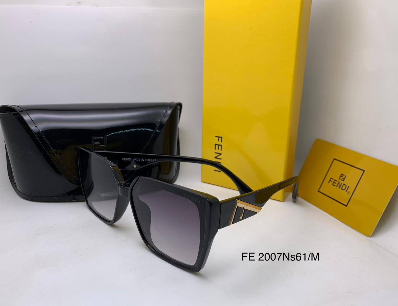 Fendi
70 dhs✅

Zain126
♥️♥️♥️