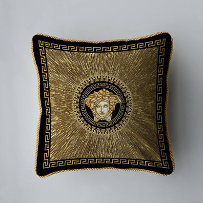 Brand 
High quality 
Pillow cover 
Velvet 100%
Size 50*50
50 dhs🪙🌨️

Zain99
♥️♥️♥️