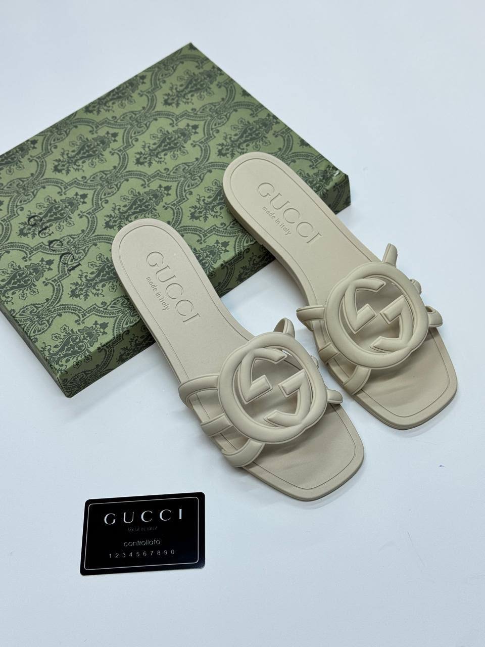 GUCCI RUBBER 
70 dhs🇦🇪🇦🇪

New arrive 
Size 36-41

Zain21
Zain86
♥️♥️♥️