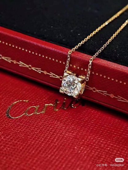 CARTIER 💕
Necklace 
Master Quality 💐

*45* AED normal box 📦
*80* AED MASTER BOX 📦

Zain48
♥️♥️♥️