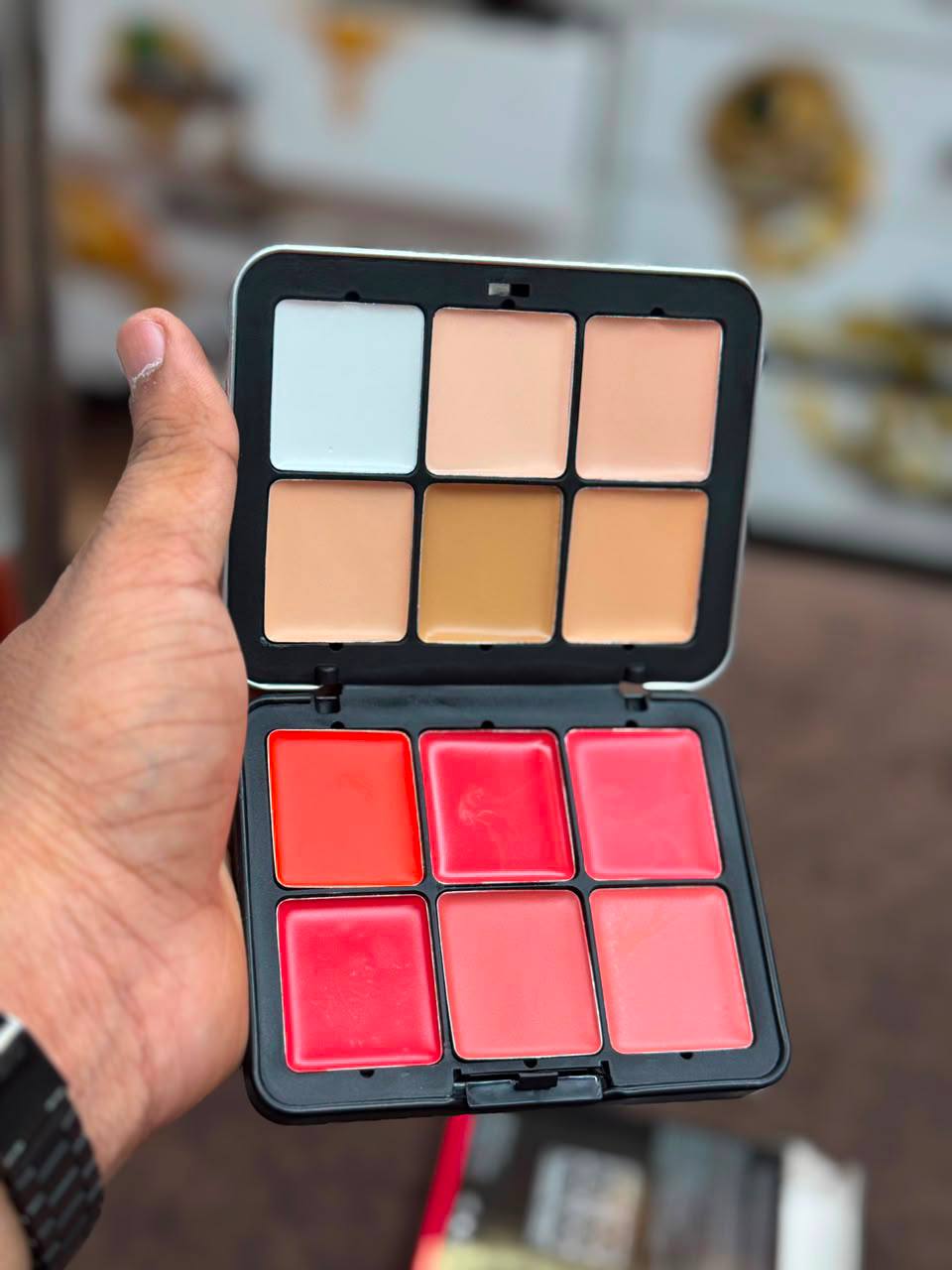 Makeup 
Any Pc
25 dhs✅

Zain49
♥️♥️♥️