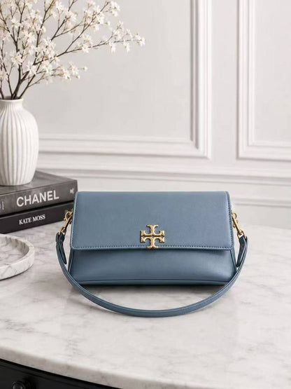 Tory Burch
withbox 
95 dhs🇦🇪🇦🇪

Zain143
♥️♥️♥️