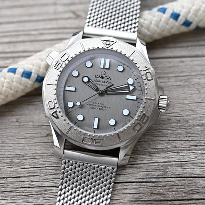Omega watch for men good 
quality automatic 
260 dhs🪙💚

Zain59
♥️♥️♥️