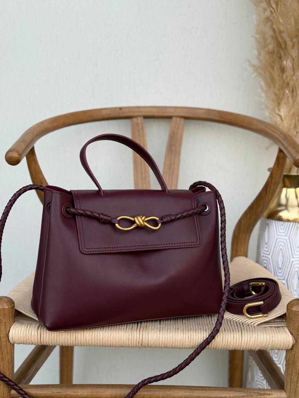 BOTTEGA VENETA
30cm
370 dhs🪙💕
36cm
390 dhs🪙💕
Top quality

Zain167
♥️♥️♥️