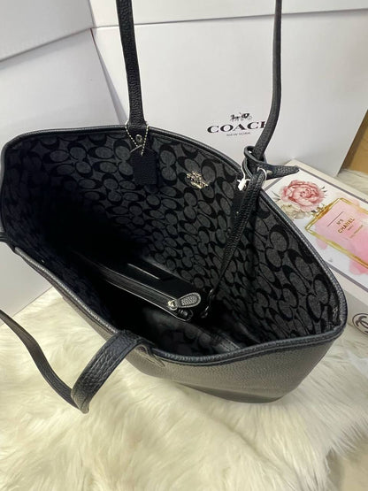 Coach double face
110 dhs✅

with box
🎁🎁🎁

Zain118
♥️♥️♥️