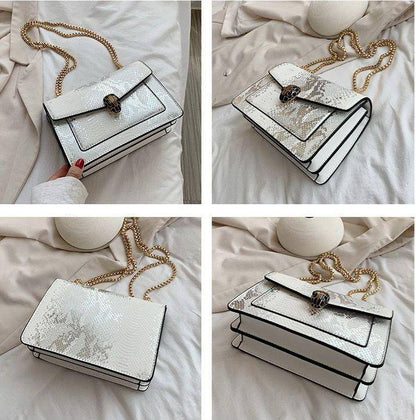 Bvlgari design

Good quality

Size : 22 * 15 * 8 cm

80 dhs🪙

Zain115
♥️♥️♥️