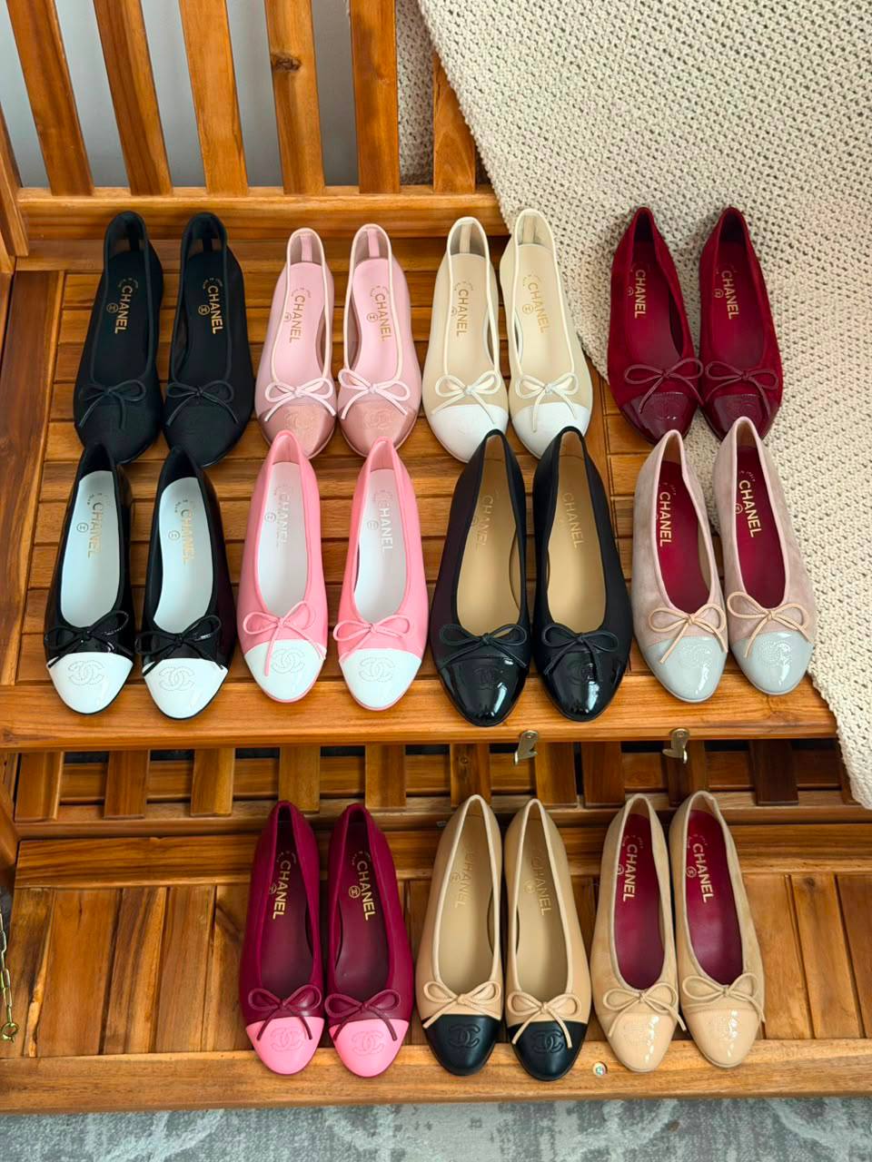 Chanel
Size 36-41
_Super master high quality_🪡
450 dhs🇦🇪🇦🇪

Zain176
♥️♥️♥️