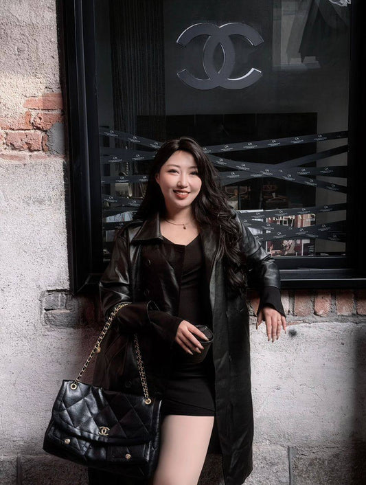 Chanel
110 dhs❣️
SIZE：40cm
Good-quality 

Zain35
♥️♥️♥️