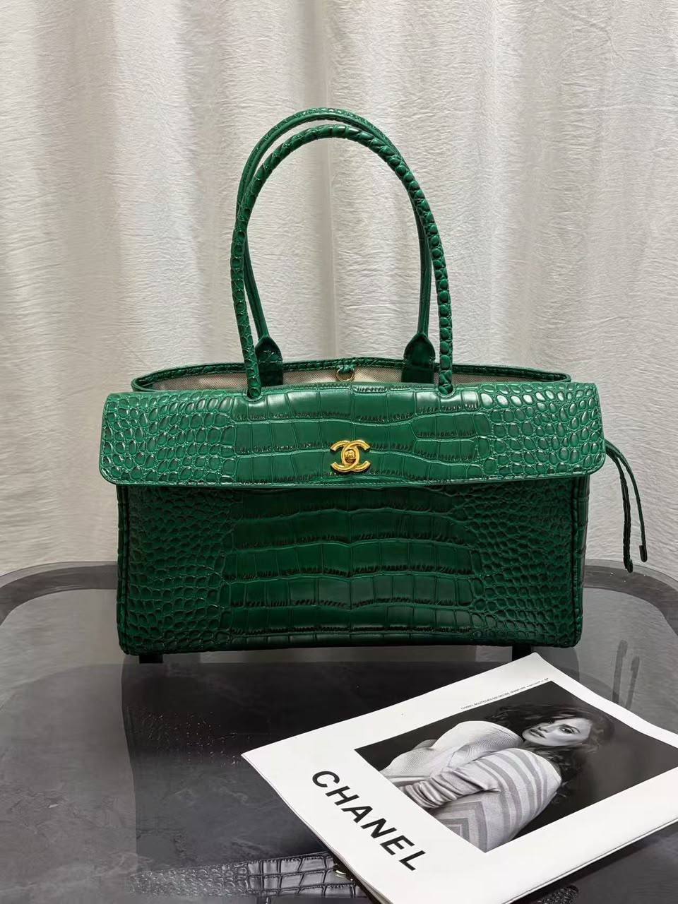 Chanel 🙋🏻‍♀️💕
Master✅✅
38cm🫶🏼🫶🏼 350 dhs🇦🇪🇦🇪

Zain297
♥️♥️♥️