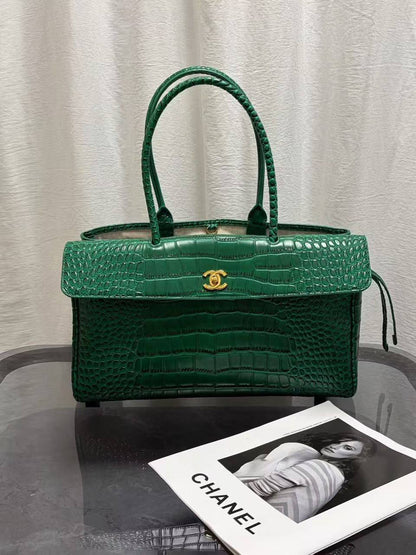 Chanel 🙋🏻‍♀️💕
Master✅✅
38cm🫶🏼🫶🏼 350 dhs🇦🇪🇦🇪

Zain297
♥️♥️♥️