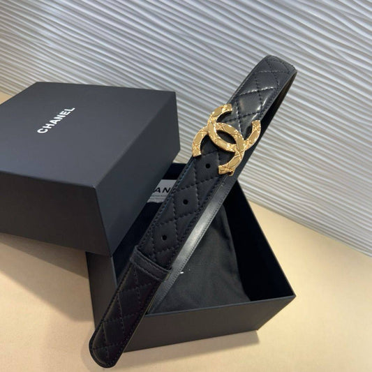 Chanel
💞*master quality*💞
280 dhs🇦🇪

Zain164
♥️♥️♥️