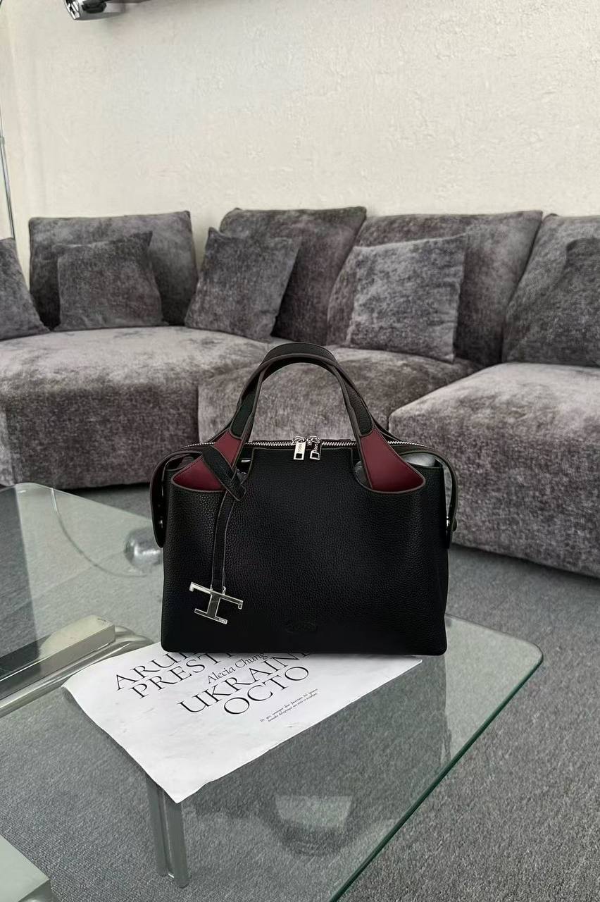 TODS
110 dhs✅

Zain143
♥️♥️♥️
