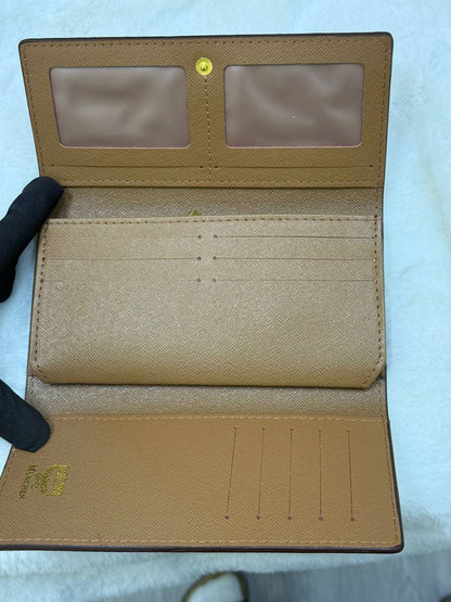 NEW CAME
WALLET
GOOD QUALITY
40 dhs🇦🇪

Zain40
♥️♥️