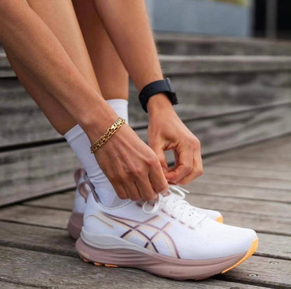 ASICS Gel Kayano 32 white/ orange Glow, 
size 36 to 40 , 
240 dhs💓

Zain196
♥️♥️♥️