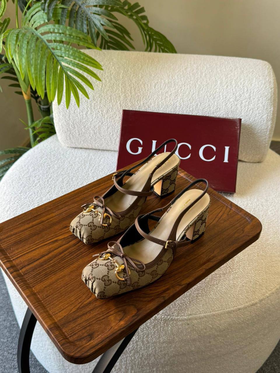 GUCCI 
SuperMaster Quality 💯
450 dhs❣️
Size: 36-41💥

Zain171
♥️♥️♥️