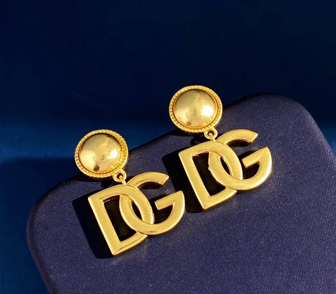 Dolce & Gabanna
Earing’s
Master

Small size 
60 dhs🇦🇪🇦🇪

Zain263
♥️♥️♥️