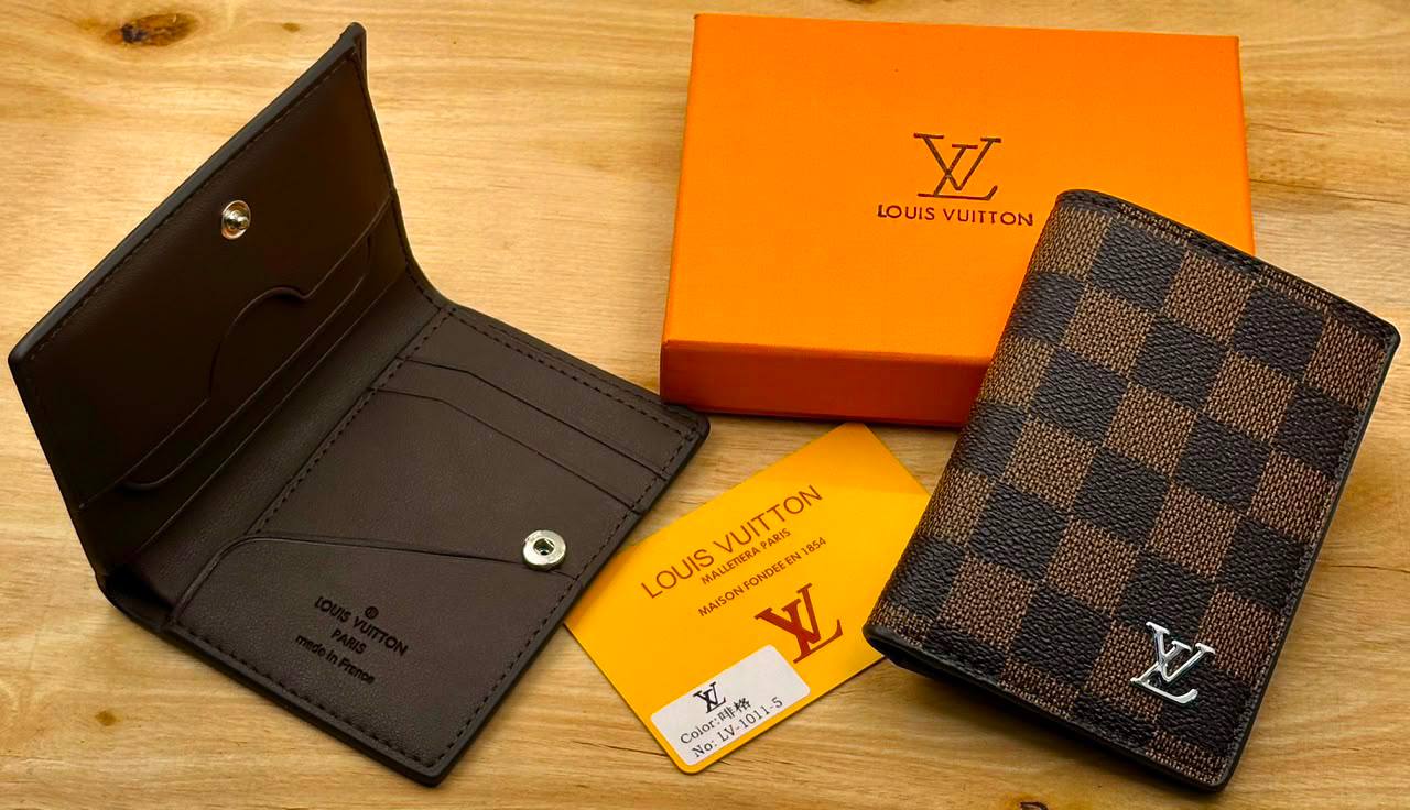 Wallets
60 dhs💓

Zain182
♥️♥️♥️