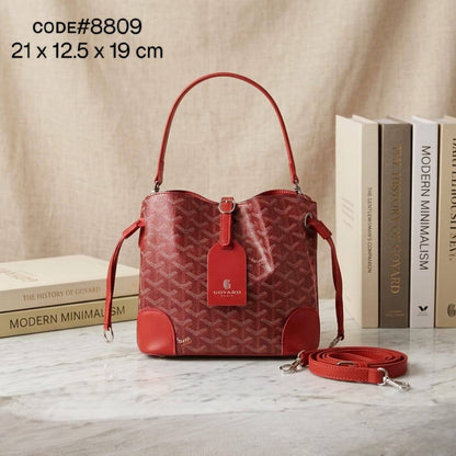 GOYARD ʙᴜᴄᴋᴇᴛ ʙᴀɢ
ɢᴏʏᴀʀᴅɪɴᴇ ᴘᴀᴛᴛᴇʀɴ
sɪʟᴠᴇʀ ʜᴀʀᴅᴡᴀʀᴇ
ᴡɪᴛʜ ʟᴏɴɢ ʙᴇʟᴛ sᴛʀᴀᴘ
sɪᴢᴇ : 21 cm

75 dhs✅

Zain31
♥️♥️♥️