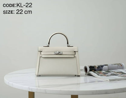 HERMES ᴋᴇʟʟʏ
sɪʟᴠᴇʀ ʜᴀʀᴅᴡᴀʀᴇ
ᴡɪᴛʜ ʟᴏɴɢ ʙᴇʟᴛ sᴛʀᴀᴘ
sɪᴢᴇ : 22 cm
ᴡɪᴛʜ BOX

95 dhs🇦🇪🇦🇪🇦🇪

ɢᴏᴏᴅ ǫᴜᴀʟɪᴛʏ ᴍᴀᴛᴇʀɪᴀʟ
Zain31
♥️♥️♥️