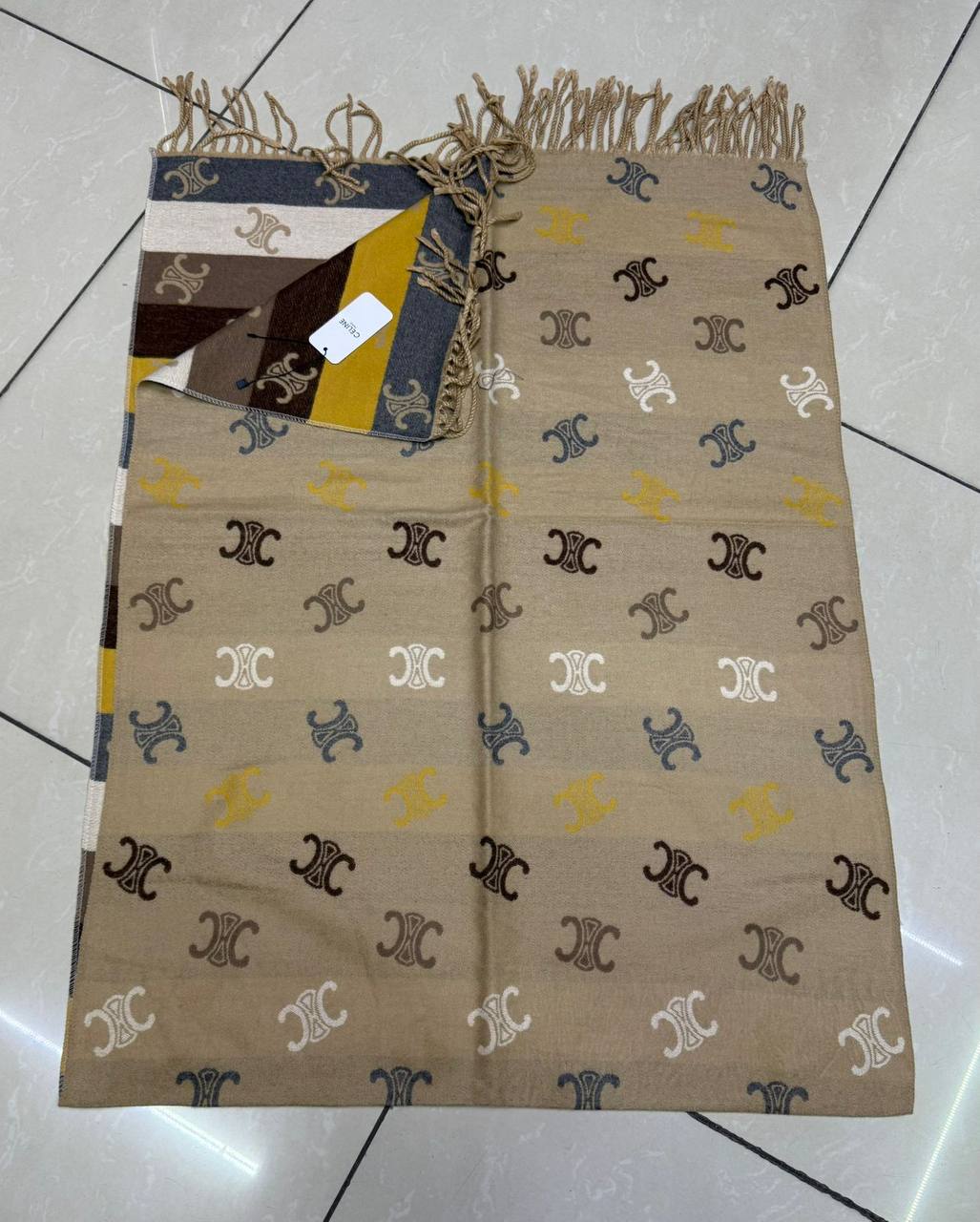 Winter scarf 
45 dhs🪙🌨️

Zain93
♥️♥️♥️