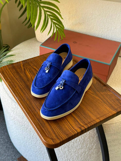 LORA PIANA 
SuperMaster Quality 💯
450 dhs💓
Size:36-41💥

Zain171
♥️♥️♥️