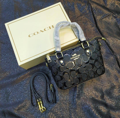 Coach
With box 
90 dhs🇦🇪🇦🇪

Zain235
♥️♥️♥️