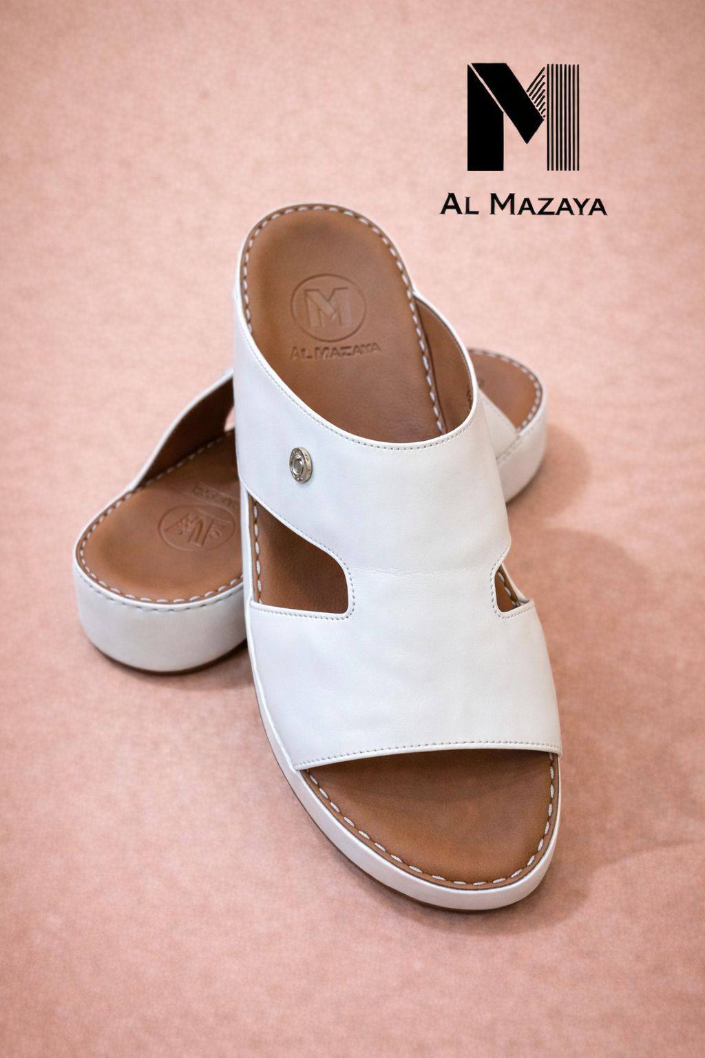 slippers for men good quality  
size available (40to46) 6to12) 

230 dhs🌺

Zain59
♥️♥️♥️