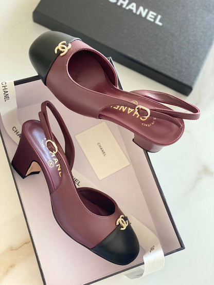 Chanel 
AAA master quality 
Size 36……….41 
480 dhs💓

Zain180
♥️♥️♥️
