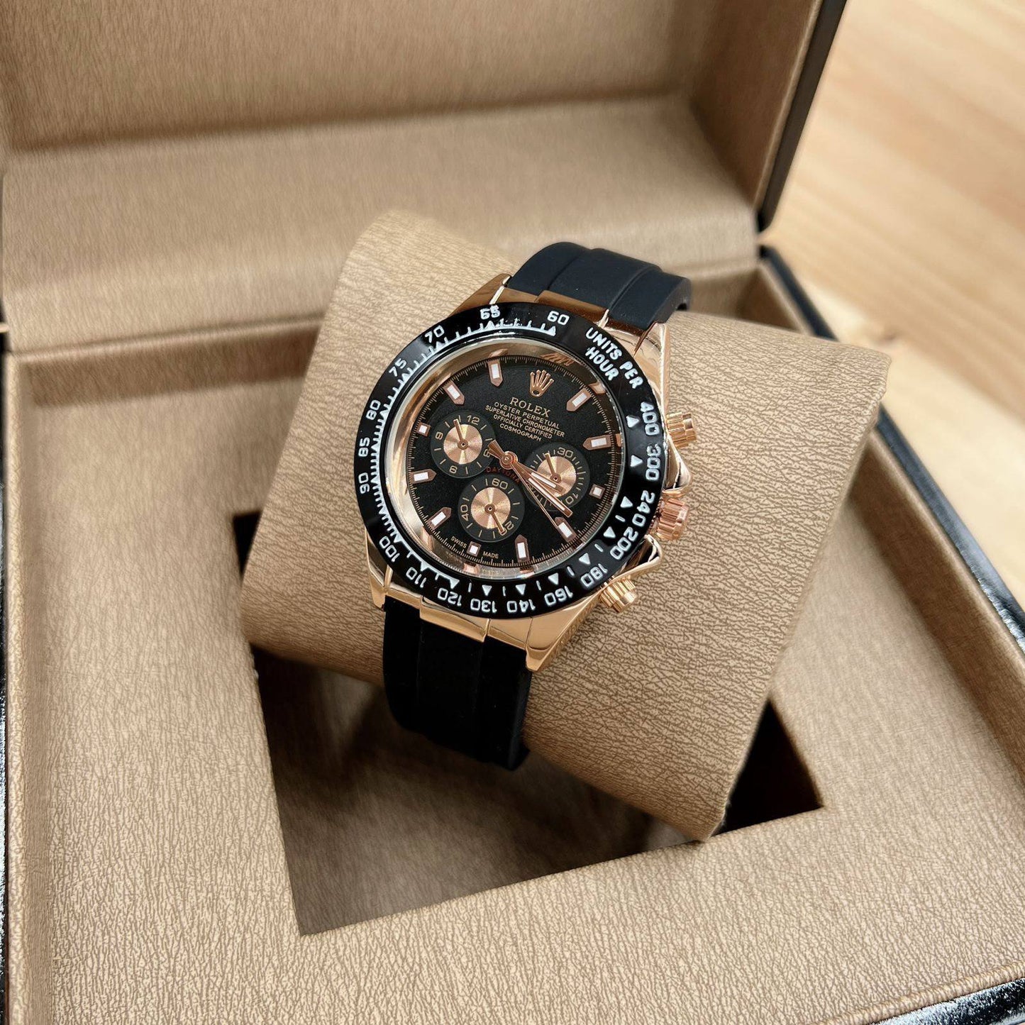 Men’s watch 
55 dhs🇦🇪🇦🇪

Zain45
♥️♥️♥️