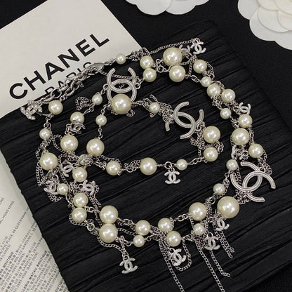 CHANEL 
Necklace 😍
Master quality 💯
With normal boxes 🗃️ 
170 dhs🇦🇪🇦🇪
With master box 📦 
210 dhs🇦🇪🇦🇪

Zain216
♥️♥️♥️