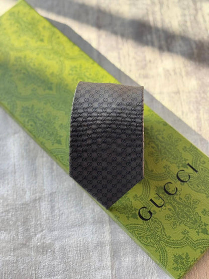 GUCCI
TIE
*Master quality*
*New collection*
180 dhs✅

Zain179
♥️♥️♥️