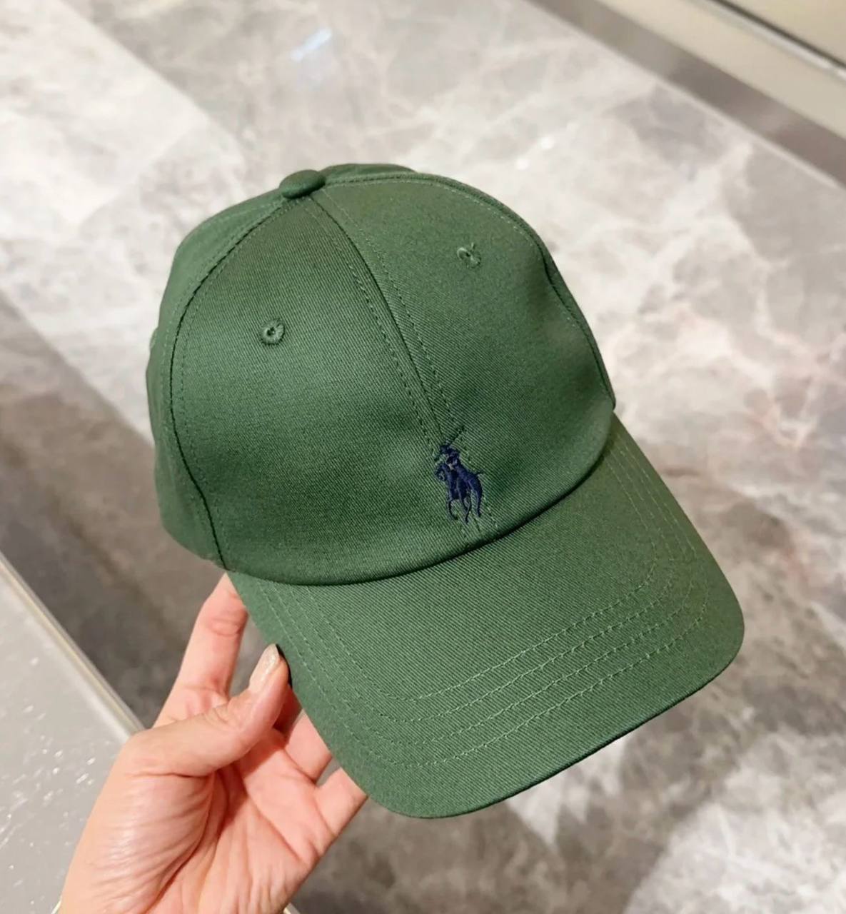 Polo Master Cap
90 dhs✅

Zain33
♥️♥️♥️