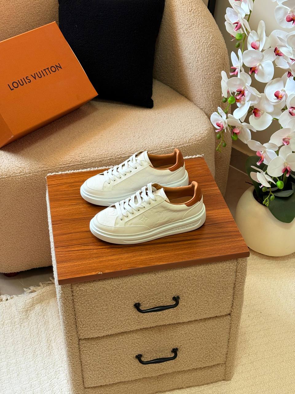 LV Beverly Hills Trainers
*AAA Quality*
*size:40 to 46*
600 dhs🪙🌨️

Zain185
♥️♥️♥️