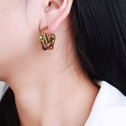 Fendi 
Earring 
Master quality 
With normal boxes 📦 
60 dhs🇦🇪🇦🇪

With master box 🗃️ 
75 dhs🇦🇪🇦🇪

Zain263
♥️♥️♥️
