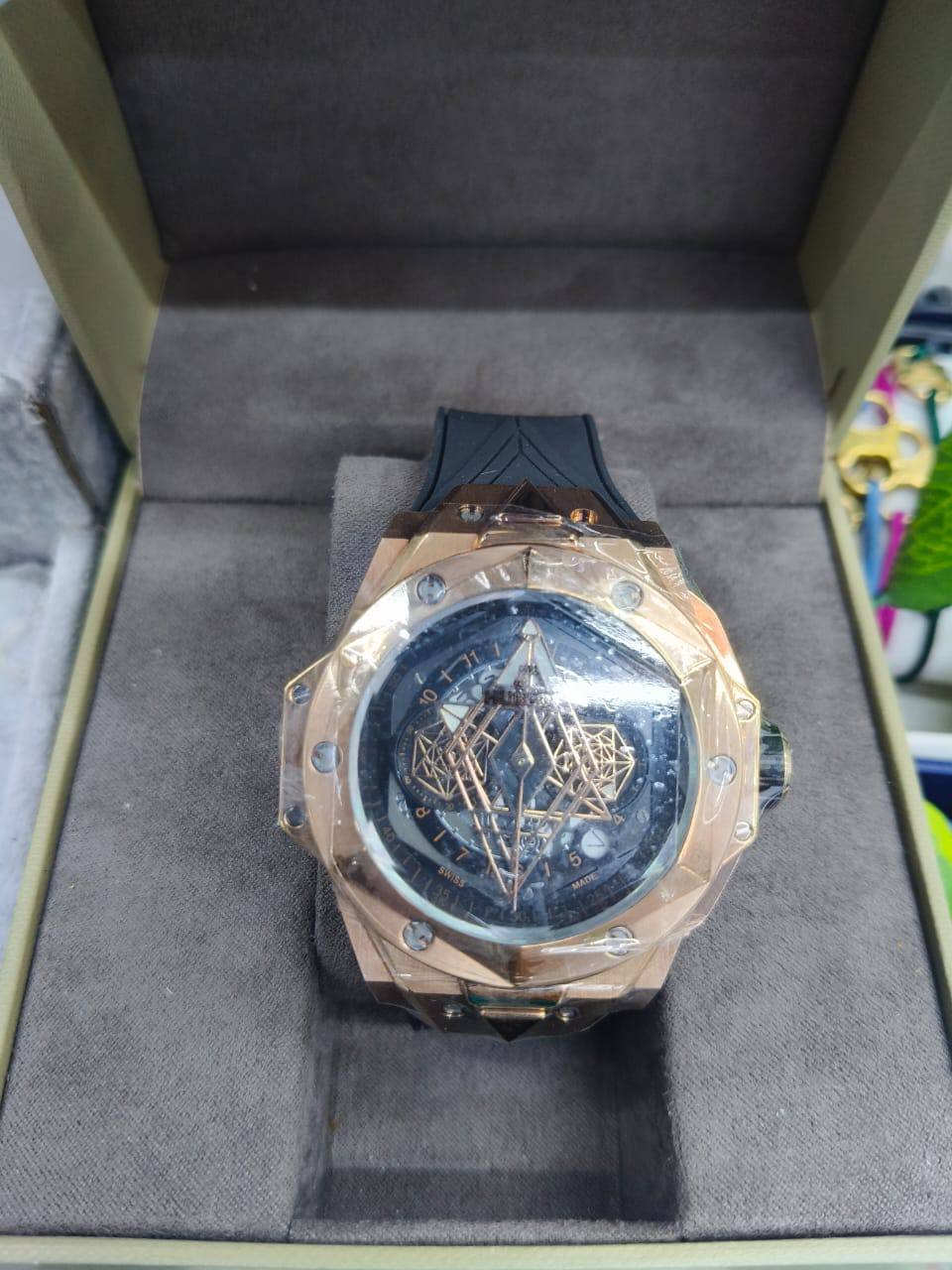 Super Master Xxx
Hublot master 
900 dhs✅,🥰👍

Zain25
♥️♥️♥️