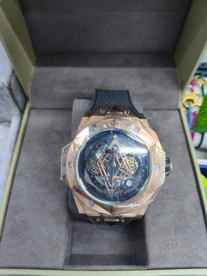 Super Master Xxx
Hublot master 
900 dhs✅,🥰👍

Zain25
♥️♥️♥️