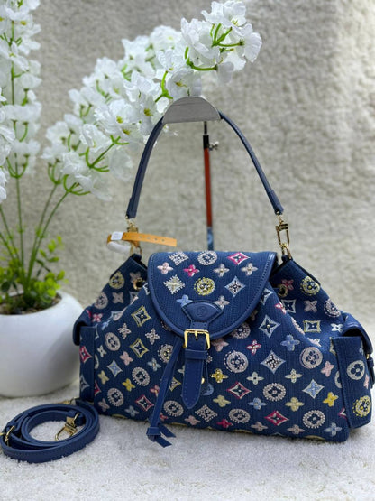 LV
Master
370 dhs✅

Zain228
♥️♥️♥️