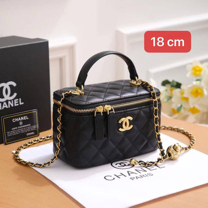 Chanel
with box
🎁🎁🎁

100 dhs💓

Zain102
♥️♥️♥️