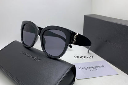 Ladies sunglasses 
70 dhs🇦🇪🇦🇪

Zain126
♥️♥️♥️