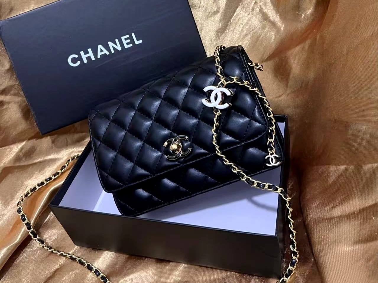 85 dhs✅

with box
🎁🎁🎁

Zain26
♥️♥️♥️