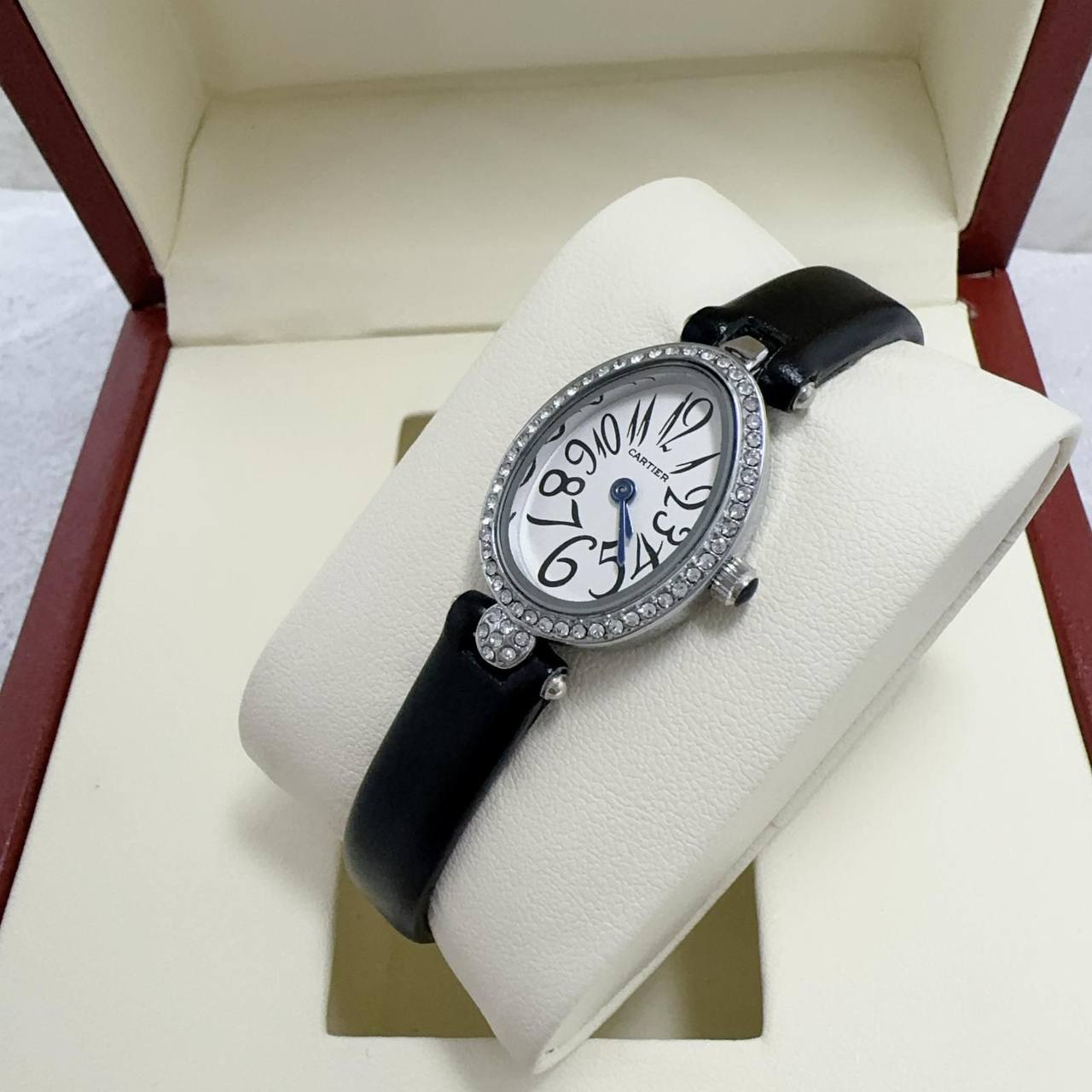Leather belt 
ladies watches 
55 dhs🌺

Zain45
♥️♥️♥️