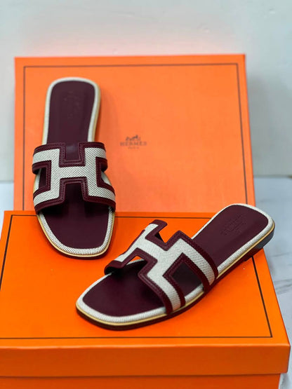 Hermes
𝐎𝐑𝐀𝐍 𝐒𝐋𝐈𝐏𝐏𝐄𝐑𝐒
💯high quality
Size 36-37-38-39-40-41

90 dhs💛

Zain21
♥️♥️♥️