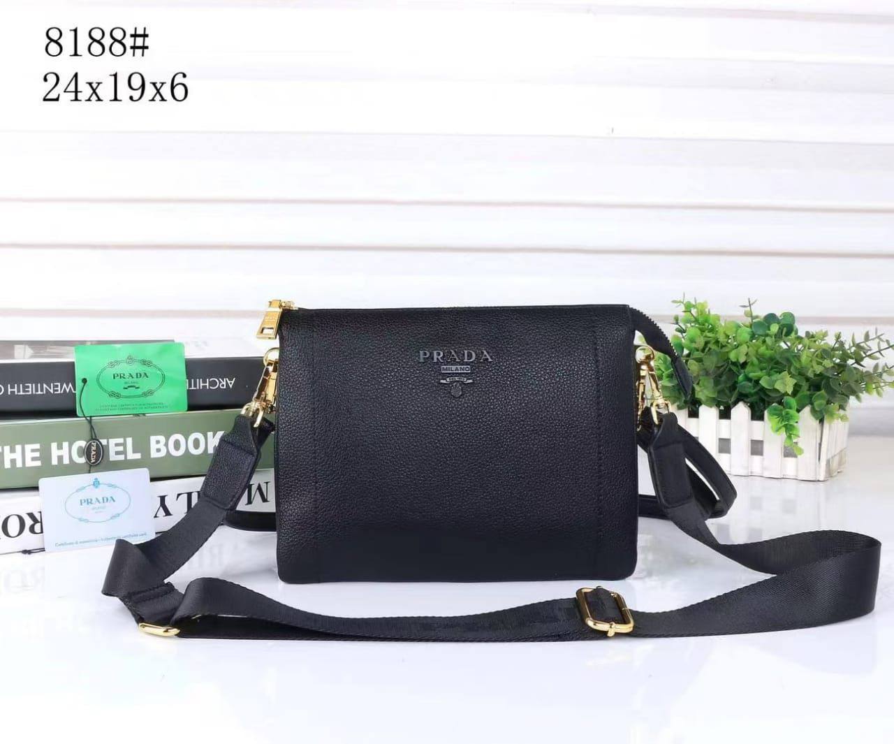 Prada 
Man’s Bag

With Box 🎁🎁🎁

95 dhs🇦🇪

Zain250
♥️♥️♥️
